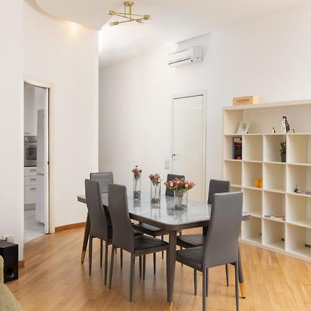 Free Parking Exclusive Apartment Magritte Style Milan Exterior photo