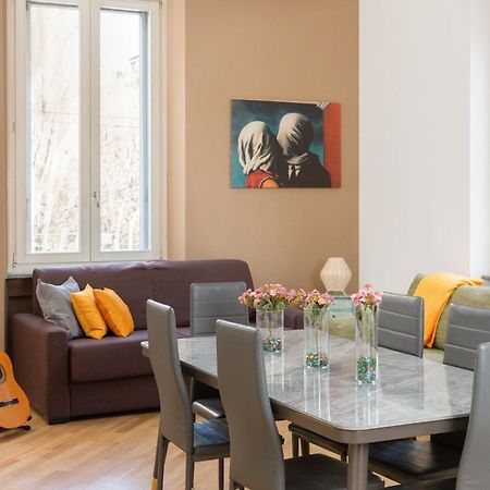 Free Parking Exclusive Apartment Magritte Style Milan Exterior photo