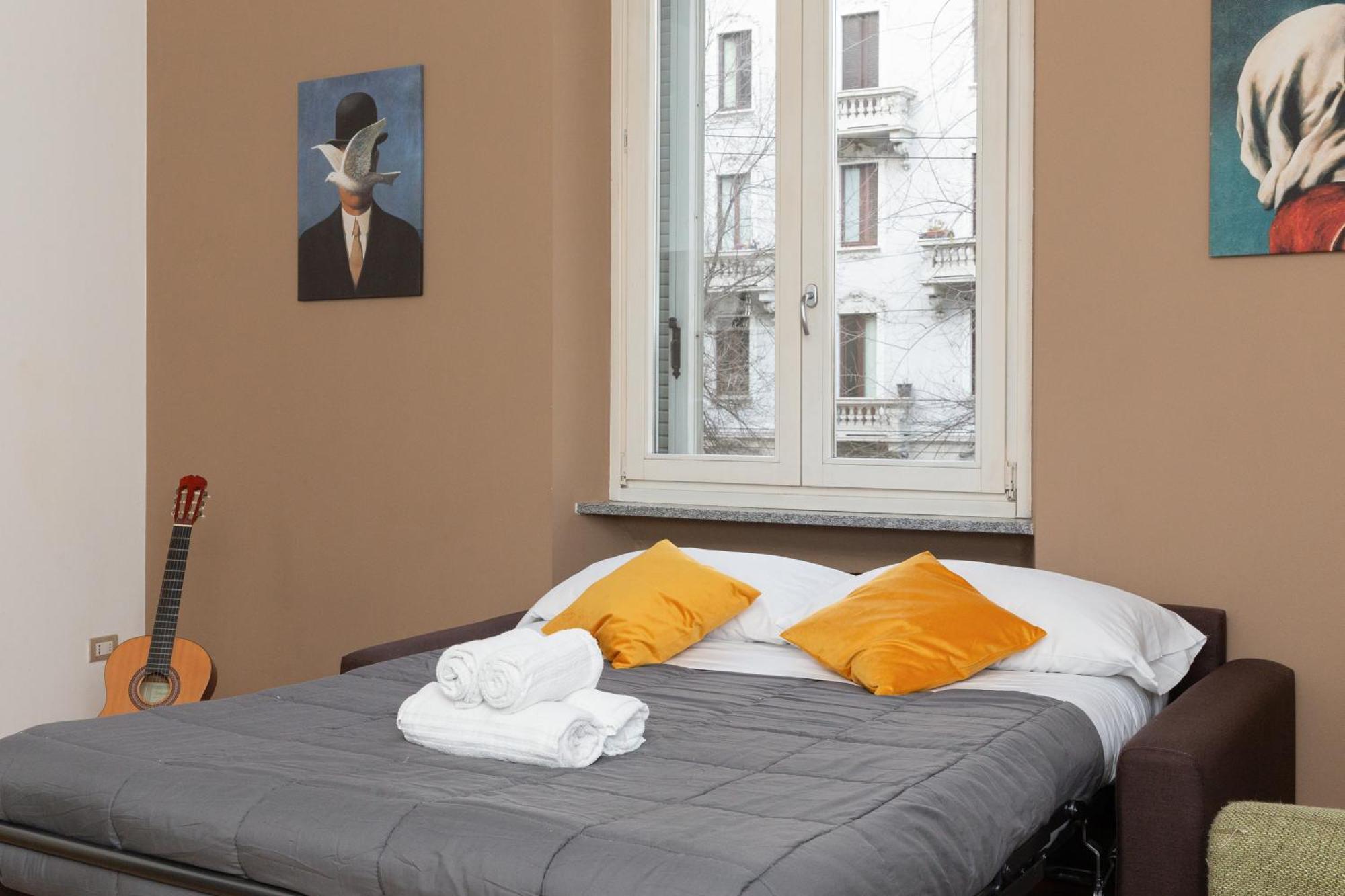 Free Parking Exclusive Apartment Magritte Style Milan Exterior photo