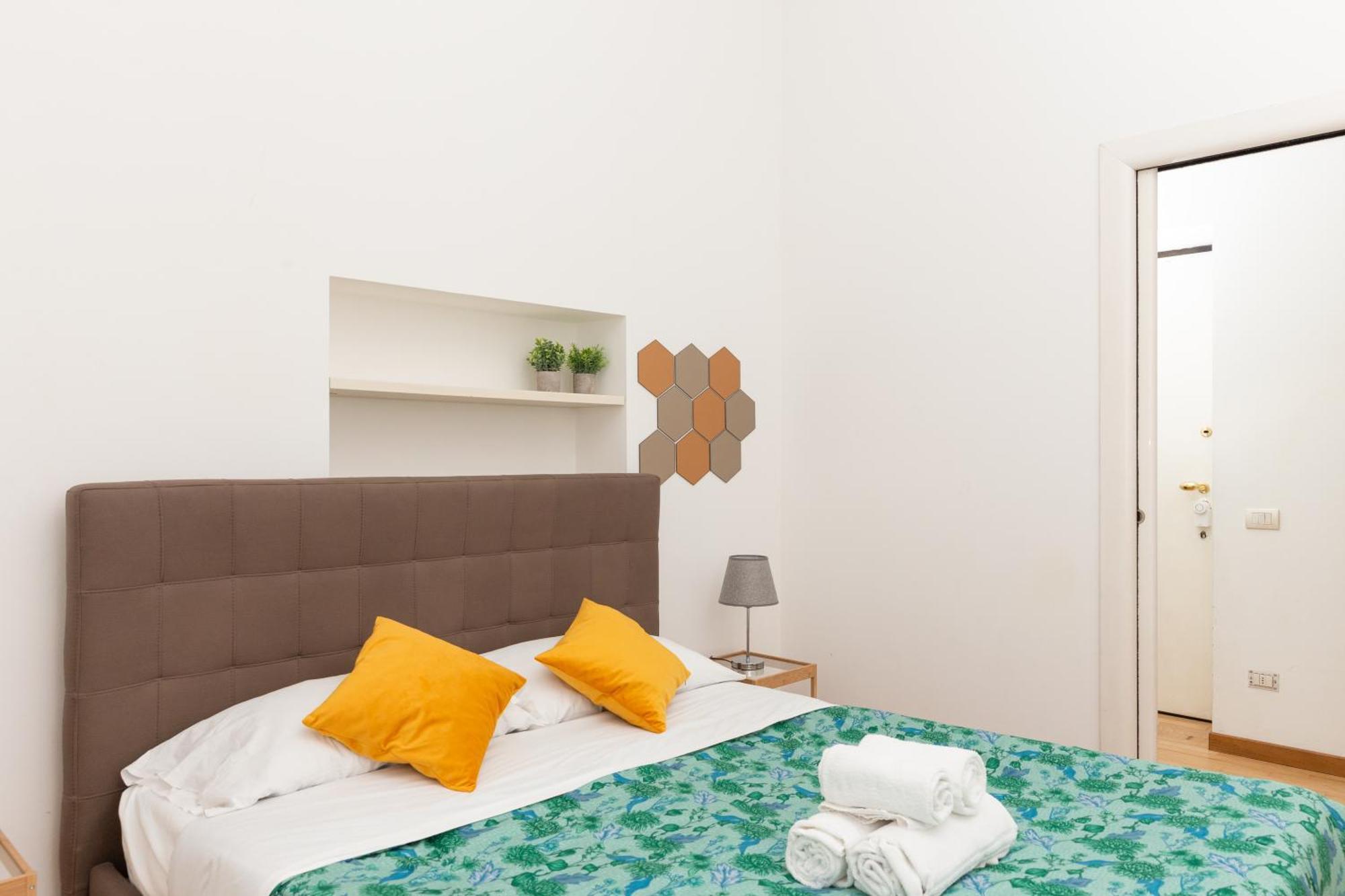 Free Parking Exclusive Apartment Magritte Style Milan Exterior photo