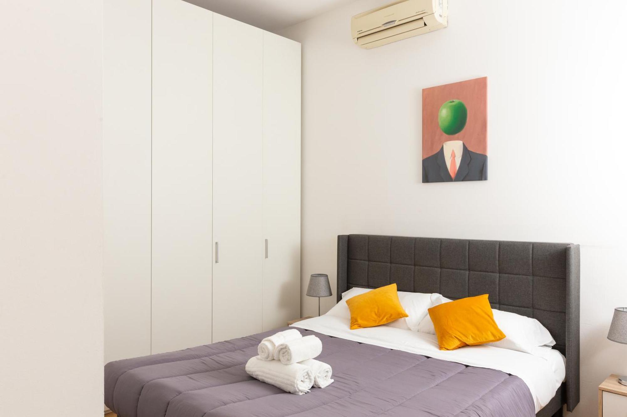 Free Parking Exclusive Apartment Magritte Style Milan Exterior photo