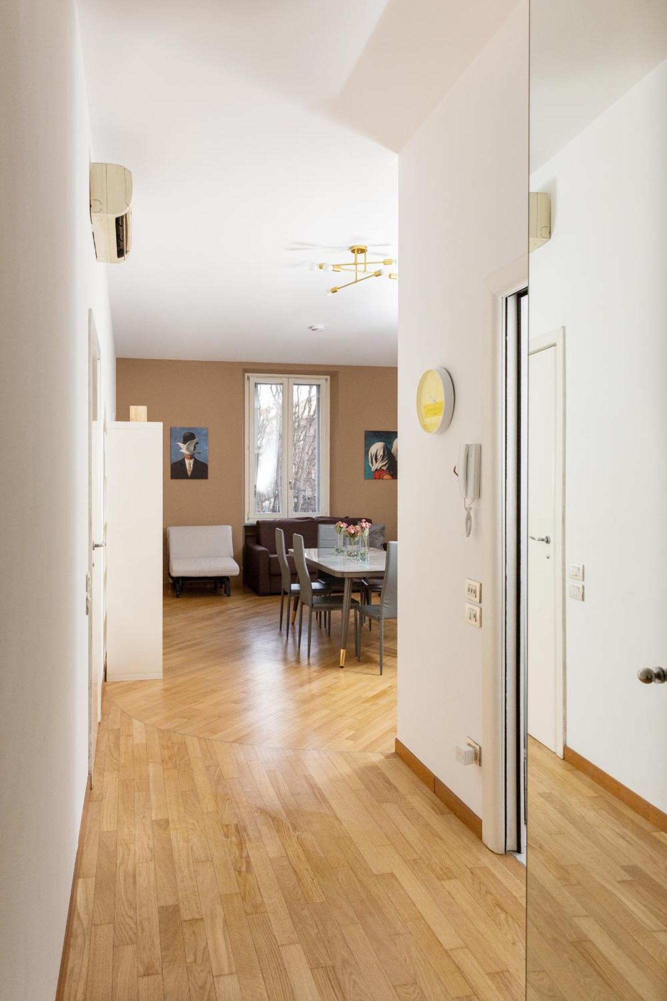 Free Parking Exclusive Apartment Magritte Style Milan Exterior photo
